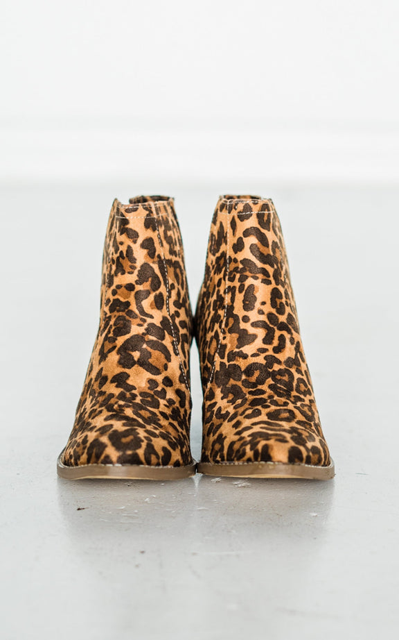 Tarim Bootie in Leopard Shoes   