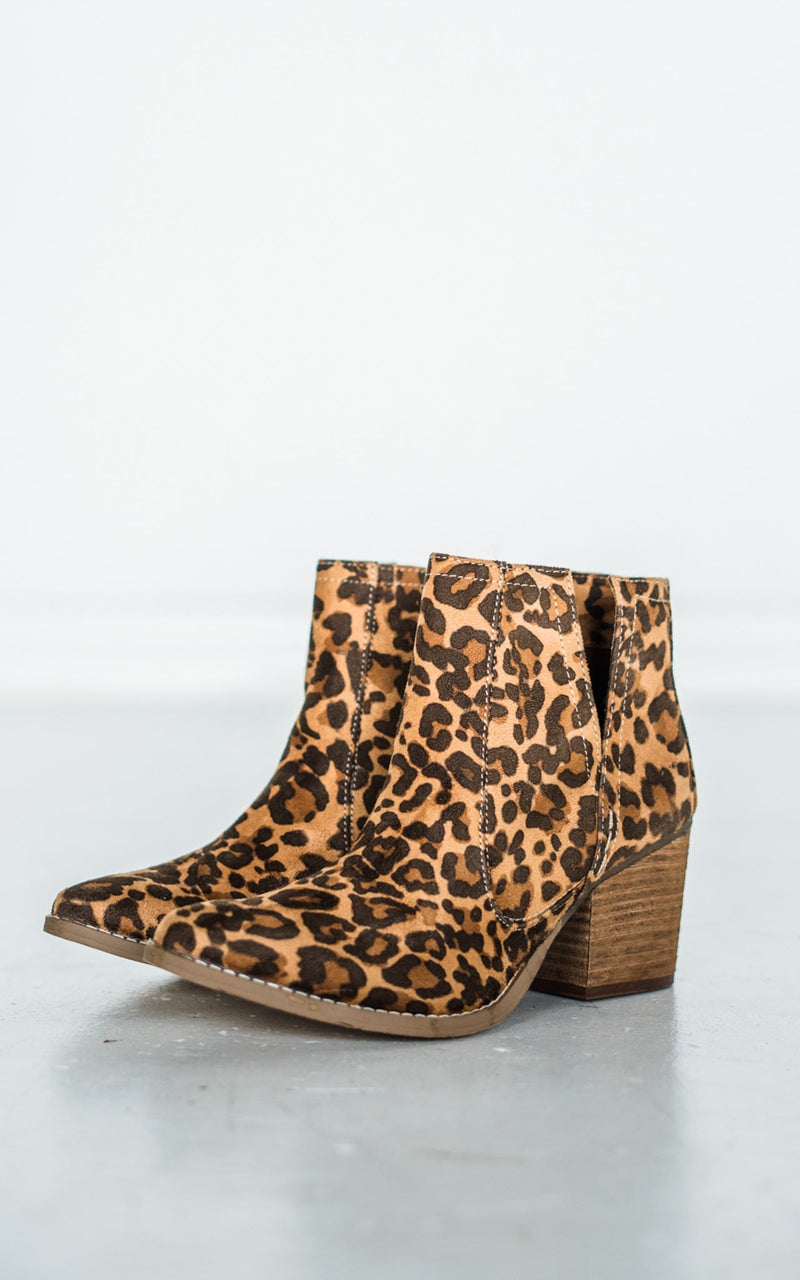 Tarim Bootie in Leopard Shoes   