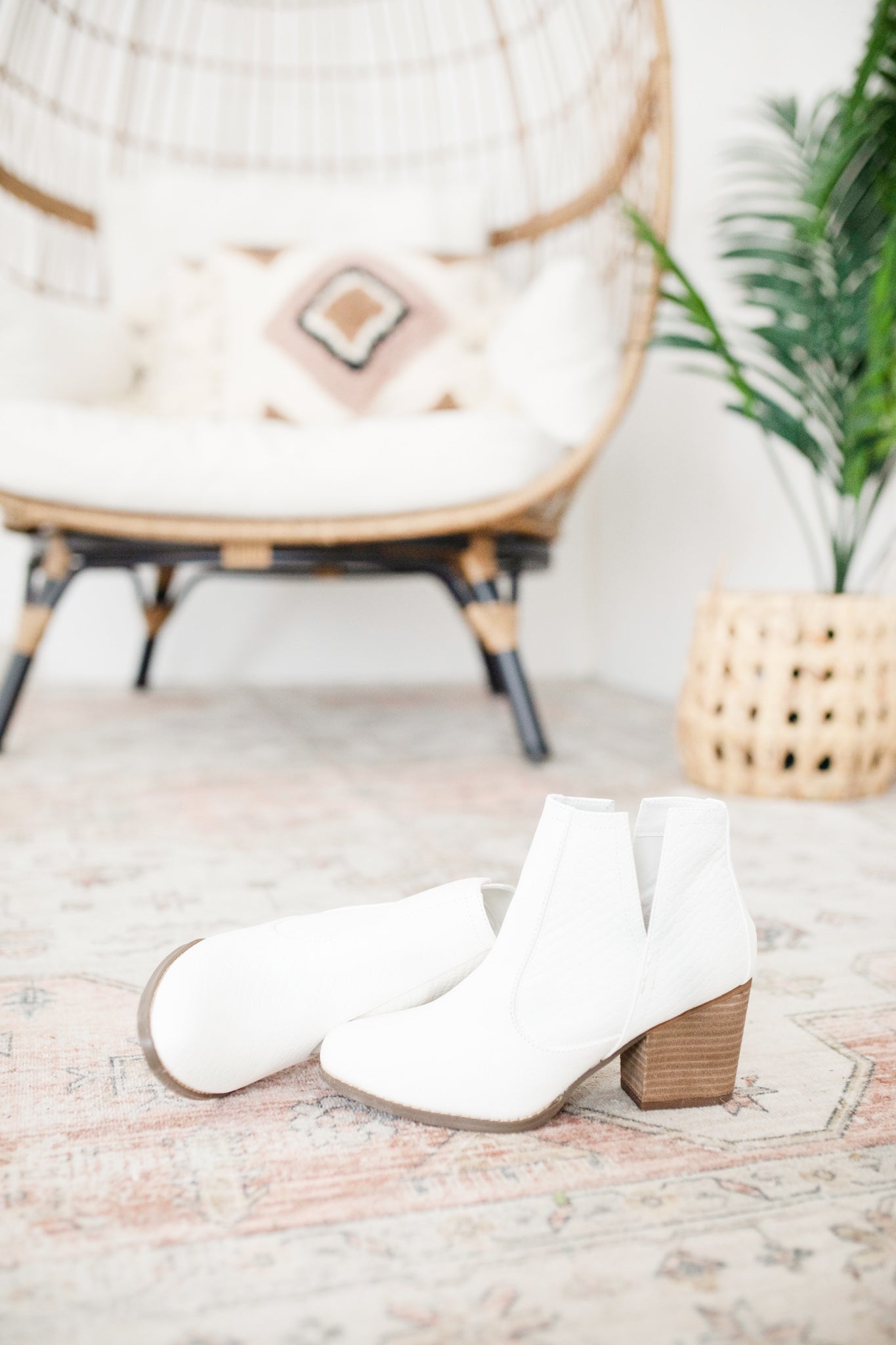 Tarim Bootie in White Shoes   