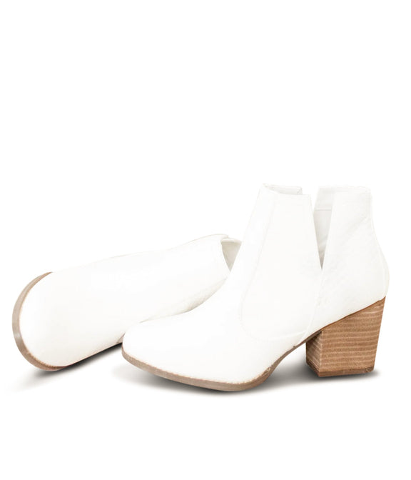 Tarim Bootie in White Shoes   