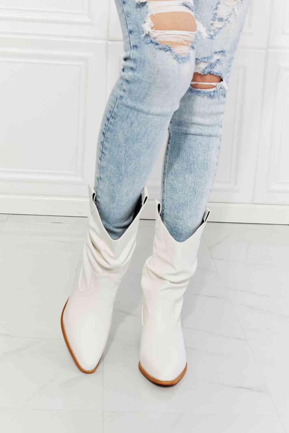 MMShoes Better in Texas Scrunch Cowboy Boots in White Womans Boots   