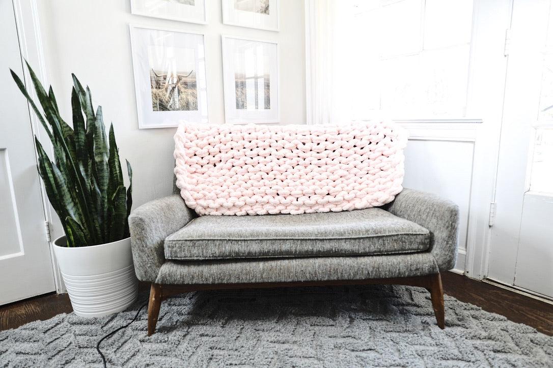 Chunky Knit Blanket in Pink - Three Mad Hatters Mercantile 