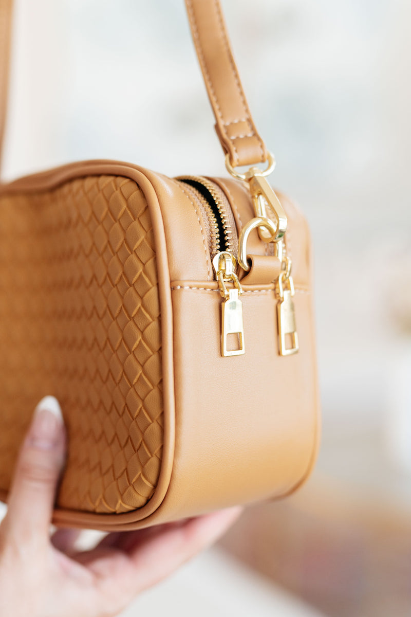 Golden Hour Crossbody Womens   