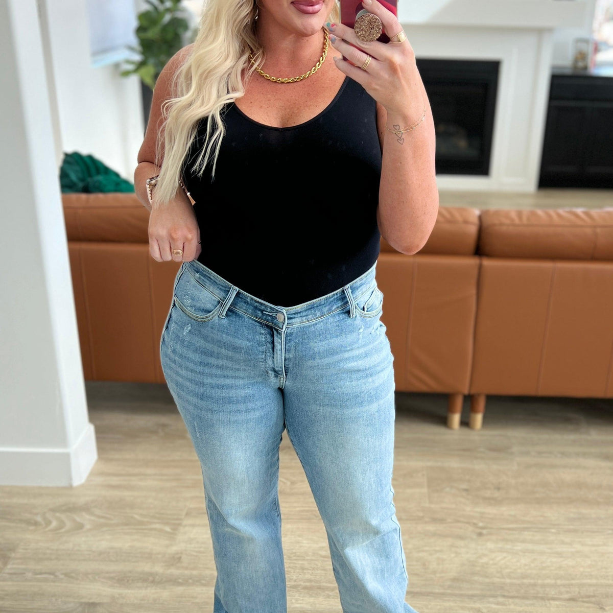 Mildred High Rise V Front Waistband Straight Jeans - Three Mad Hatters Mercantile 